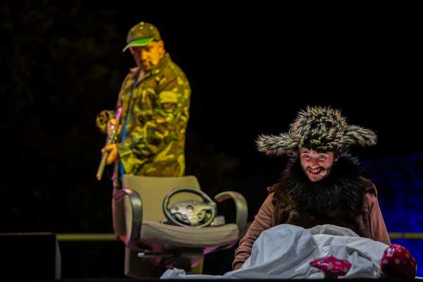 JONATHAN CANINI, domani al Teatro Puccini di Firenze CAPPUCCETTO ROZZO RELOADED - versione aggiornata del suo cavallo di battaglia