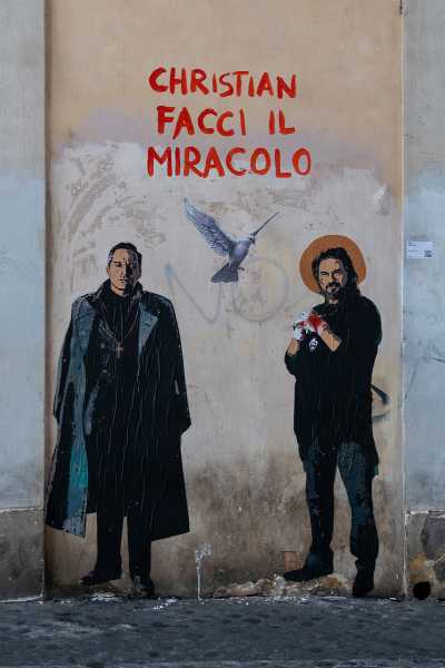 TVBOY PER "CHRISTIAN" - Apparsa a Roma opera del celebre street artist dedicata alla serie Sky Original da stasera su Sky e NOW