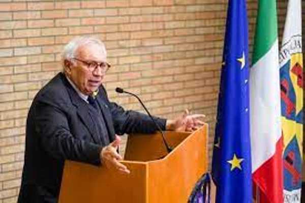 Giorno della Memoria, premiate al Ministero dell’Istruzione le scuole vincitrici del concorso “I giovani ricordano la Shoah”