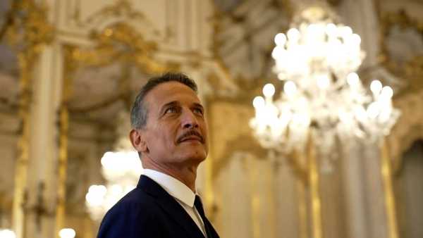 Canale 5 - Speciale «VIAGGIO NELLA GRANDE BELLEZZA: IL QUIRINALE» - con CESARE BOCCI