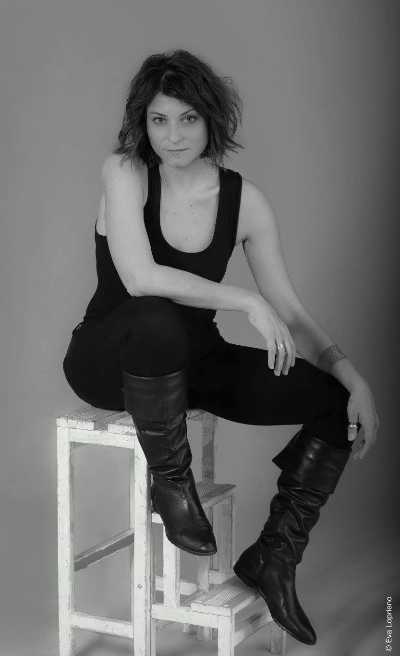 Inaugura il nuovo anno all’ Altrove Teatro Studio IN SALVO! spettacolo diretto da Danny Lemmo e interpretato da Anika Schluderbacher e Marco Marconi