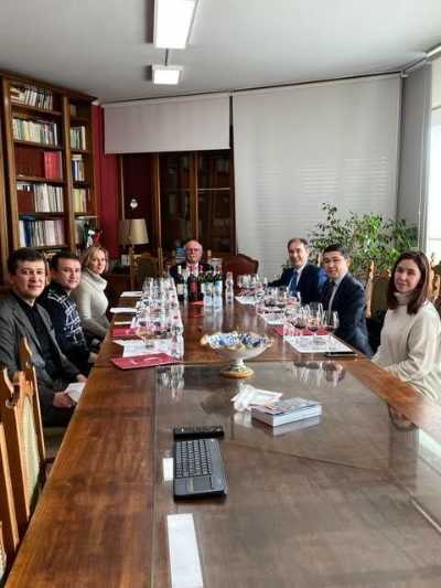 Vino, Uzbekistan e Chianti più vicini per promuovere il prodotto toscano