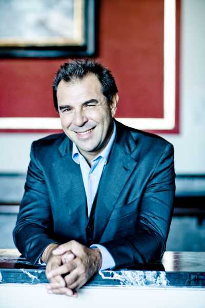 17 e 18 febbraio 2022 Gewandhaus, Grosser Saal – Lipsia, ore 20 Daniele Gatti direttore Frank Peter Zimmermann violino Gewandhausorchester Robert Schumann Ouverture dalla Genoveva op. 81 Concerto per violino e orchestra in re minore Johannes Brahms Sinfonia n. 3 in fa maggiore op. 90 3 e 4 marzo 2022 Herkulessaal – Monaco di Baviera ore 20 Daniele Gatti direttore Symphonieorchester des Bayerischen Rundfunks Richard Strauss Don Juan op. 20, TrV 156 Richard Wagner Die Meistersinger von Nürnberg WWV 96 – Preludio, atto III Hector Berlioz Symphonie fantastique (Episode de la vie d’un artiste), op. 14 2 e 3 maggio 2022 Staatsoper Unter den Linden (2 maggio) – Berlino, ore 19.30 Philharmonie Berlin, Grosser Saal (3 maggio) – Berlino, ore 20 Daniele Gatti direttore Frank Peter Zimmermann violino Staatskapelle Berlin Franz Liszt Orpheus (poema sinfonico) Robert Schumann Concerto per violino e orchestra in re minore Béla Bartók Concerto per orchestra