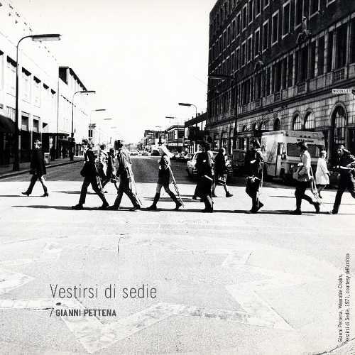 Manifattura Tabacchi - "Vestirsi di sedie", performance e talk di Gianni Pettena