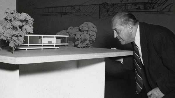 Oggi in TV: I tre architetti. Mies Van Der Rohe 