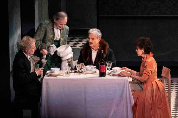 Teatro della Pergola - Andrée Ruth Shammah dirige Massimo Dapporto e Antonello Fassari ne "Il delitto di Via dell’Orsina" di Eugène Labiche