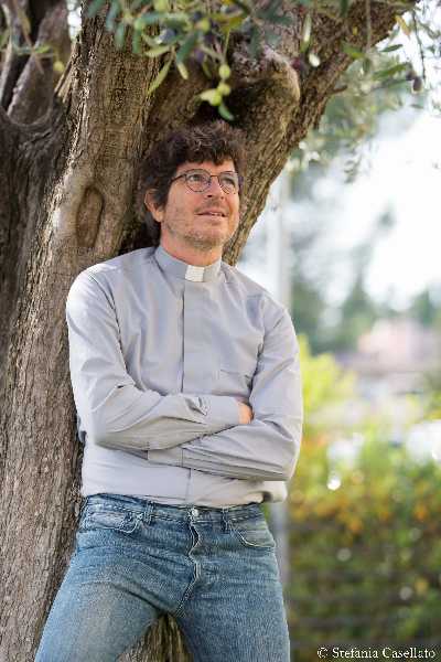 Tv2000: torna ‘Canonico’, in prima serata la fiction con Michele La Ginestra