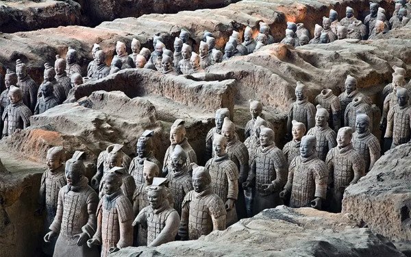 CuriosArte: Qin Shi Huang, la paura della morte e i suoi soldatini d'argilla