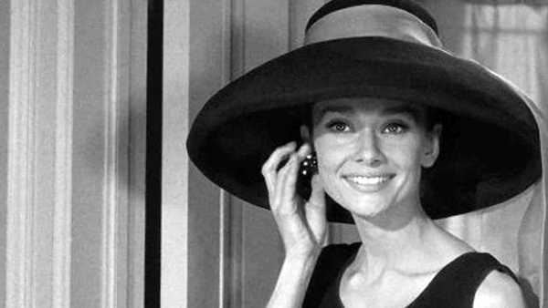 Oggi in TV: Darcey Bussel in cerca di Audrey Hepburn. Un'icona di eleganza 