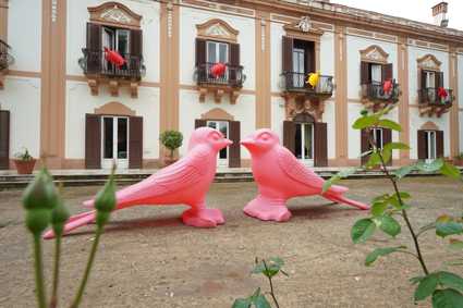 I bellissimi spazi di Villa Malfitano e Villa Trabia si colorano e popolano delle sculture firmate Cracking Art I bellissimi spazi di Villa Malfitano e Villa Trabia si colorano e popolano delle sculture firmate Cracking Art