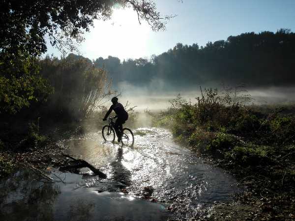 La via Francigena in Mountain Bike: 115 km di storia in bici, lungo la Via dei Pellegrini candidata bene UNESCO La via Francigena in Mountain Bike: 115 km di storia in bici, lungo la Via dei Pellegrini candidata bene UNESCO