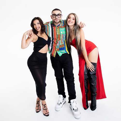 Anche ELETTRA LAMBORGHINI e ROCCO HUNT a YOGA RADIO BRUNO ESTATE FIRENZE, lun 27/6 Piazza SS Annunziata