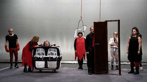 HYBRIS il nuovo spettacolo di Rezza e Mastrella debutta al Festival dei Due Mondi di Spoleto