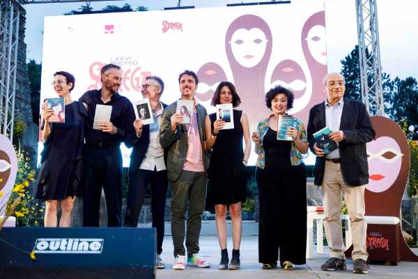 Ad Arezzo per la prima volta arrivano i finalisti del Premio Strega