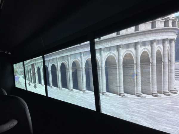 Da domani Roma Imperiale - Virtual Reality Bus, la mostra in movimento che fa rivivere a cittadini e turisti i capolavori della Roma Antica in 3D Da domani Roma Imperiale - Virtual Reality Bus, la mostra in movimento che fa rivivere a cittadini e turisti i capolavori della Roma Antica in 3D