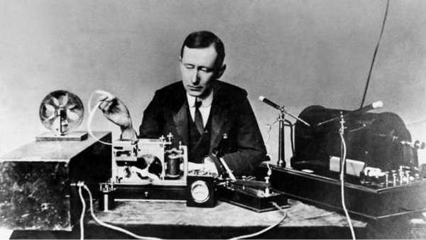 Stasera in TV: Italiani - Guglielmo Marconi, il mago del wireless
