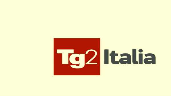 Oggi in TV: A "Tg2 Italia" tutta l'attualità in diretta. Dal viaggio di Mattarella in Africa alla tragedia della Marmolada 