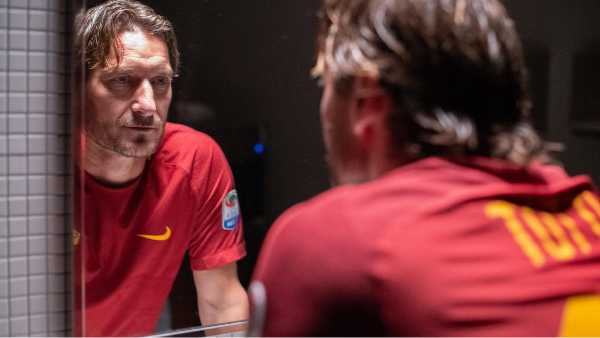 Stasera in TV: Prima visione per "Mi chiamo Francesco Totti" - Il film di Alex Infascelli in onda il 24 luglio