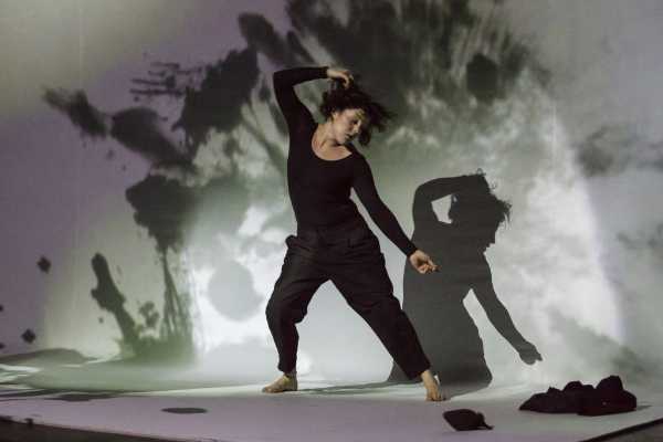 CAMPANIA TEATRO FESTIVAL: oggi The Sound Inside e WAYS