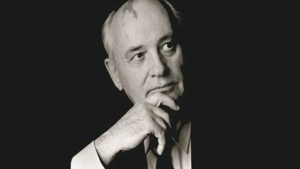 Oggi in TV: Ricordando Michail Gorbaciov. Il palinsesto dedicato di reti e testate 