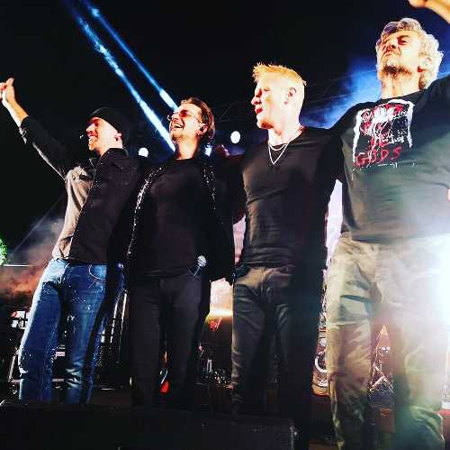 L'energia e la potenza del rock degli U2 : Sul palco della Versiliana arrivano gli “Achtung Babies” L'energia e la potenza del rock degli U2 : Sul palco della Versiliana arrivano gli “Achtung Babies”