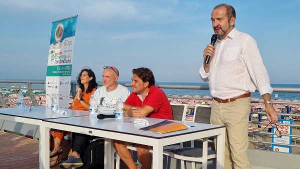 Mezzo milioni di addetti, in maggioranza donne o persone svantaggiate. Ecco le imprese sociali in Italia