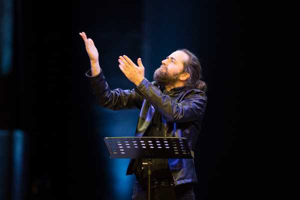 Con Morici e Sarnataro tornano le risate live all'Arena Milano Est, poi il 25 comincia il Comedy Festival
