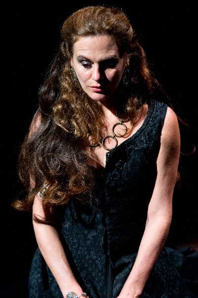 Marianella Bargilli stasera per la prima volta al Plautus Festival di Sarsina