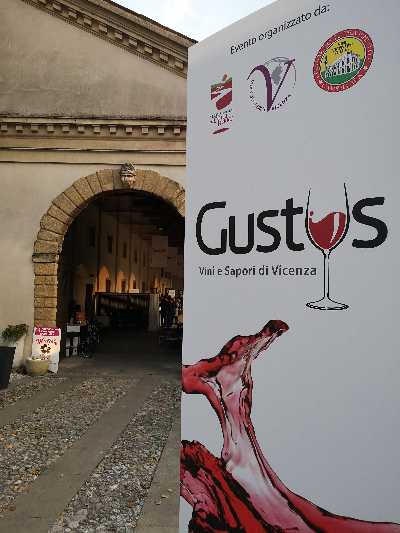 Gustus – Vini e Sapori di Vicenza: tornano gli assaggi in musica Gustus – Vini e Sapori di Vicenza: tornano gli assaggi in musica