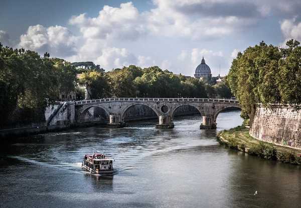 Fitzcarraldo ​​​​​​​Opera Performance su Battello: tra le rive del Tevere, a 40 anni dall’uscita del film di Herzog, l'inedita opera lirica