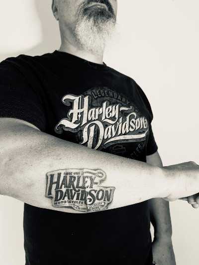 Tattoo e motori. La passione tatuata sulla pelle