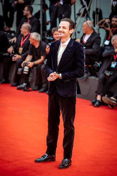 FABIO ROVAZZI - Dalla 79esima Mostra Internazioale d'Arte Cinematografica di Venezia incuriosisce i fan anticipando un nuovo grande progetto in arrivo