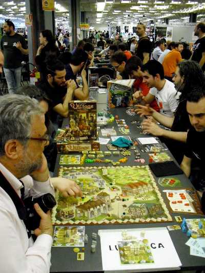 Firenze Gioca pic - PuntoZip - La cultura in un piccolo spazio FirenzeGioca - Fortezza da Basso Firenze - Ludoteca per tutti, cosplayer, incontri e un record da battere sulle ali del vento FirenzeGioca - Fortezza da Basso Firenze - Ludoteca per tutti, cosplayer, incontri e un record da battere sulle ali del vento