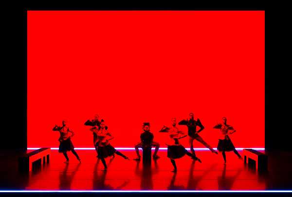 Debutta a Bologna il balletto Relative Calm di Robert Wilson e Lucinda Childs