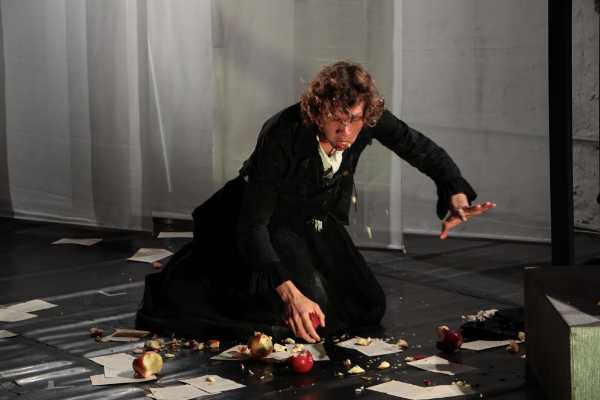 TeatroBasilica presenta ACROSS THE UNIVERSE, la nuova stagione con Roberto Latini, Massimiliano Civica, Gruppo della Creta, Dino Lopardo, Piccola Compagnia Della Magnolia, BiancoFango, Michele Sinisi e tanti altri