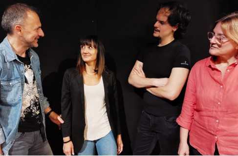Omofobia, emigrazione, carcere: "ANNA E ALTRE STORIE" in scena al Teatro Porta Portese