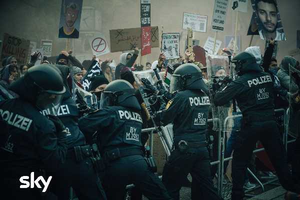 MUNICH GAMES - A 50 anni dalle Olimpiadi di Monaco '72, su Sky e NOW dal 5 ottobre la nuova serie Sky Original sull'incubo terroristico che ritorna