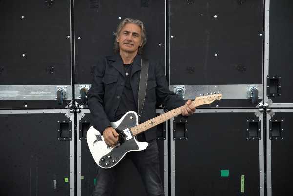 LUCIANO LIGABUE nel 2023 torna negli stadi con 2 imperdibili concerti LUCIANO LIGABUE nel 2023 torna negli stadi con 2 imperdibili concerti