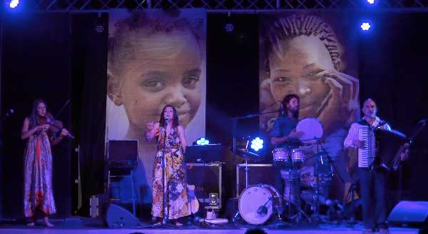 H/EARTHbeat - Festival di Musiche dal Mondo - Mescaria e Canzoniere Greganico Salentino in concerto al Teatro Puccini di Firenze