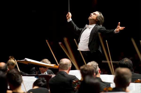 RICCARDO MUTI presenta e dirige la "MESSA DA REQUIEM" di GIUSEPPE VERDI