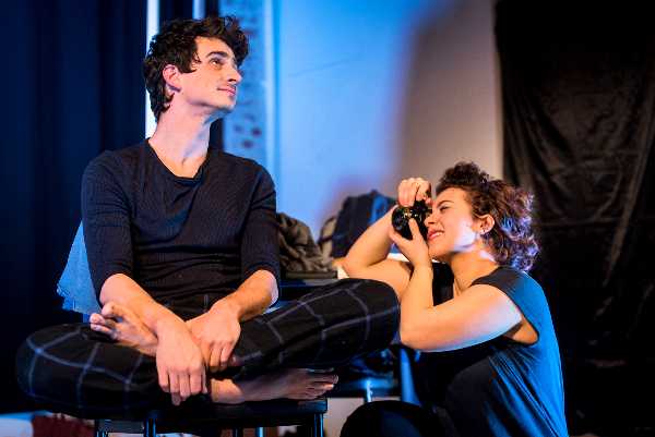 Catania Off Fringe Festival - Riportami là dove mi sono perso - Officine Gorilla e Teatro della Juta