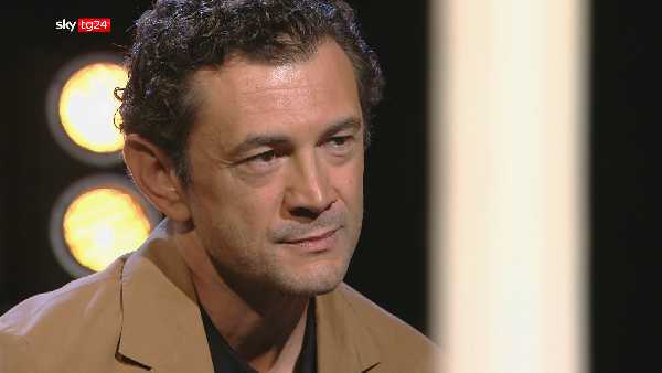 SKY TG24 - STORIES: Stasera ospite Vinicio Marchioni