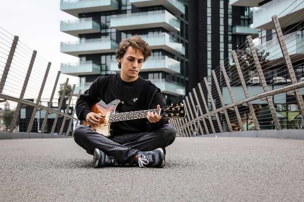 SPOLETO JAZZ 2022: si apre con il "giovane fenomeno della chitarra" Matteo Mancuso