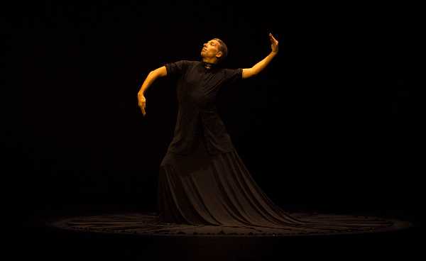 Israel Galván, il più importante interprete di flamenco, in prima nazionale con "El Amor Brujo" di de Falla e "La Consagración de la Primavera" di Stravinsky