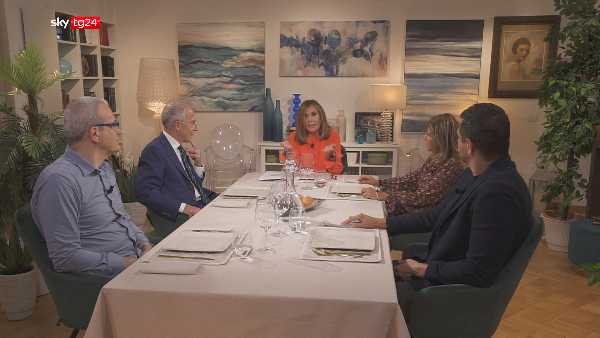 SKY TG24 - Stasera "A CENA DA MARIA LATELLA" ospiti Francesco Starace, Emma Marcegaglia, Nicola Armaroli e Oscar Di Montigny