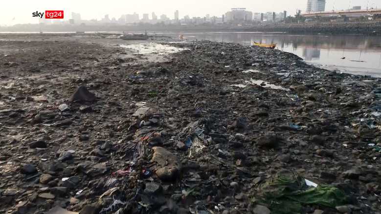 Sky TG24 - ‘ESSERE UMANI – LO SPETTRO DI MUMBAI SUL NOSTRO FUTURO’