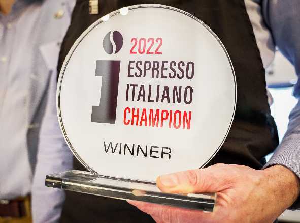ESPRESSO ITALIANO - A Rovigo si beve il migliore d'Italia, quello del campione Nico Bregolin