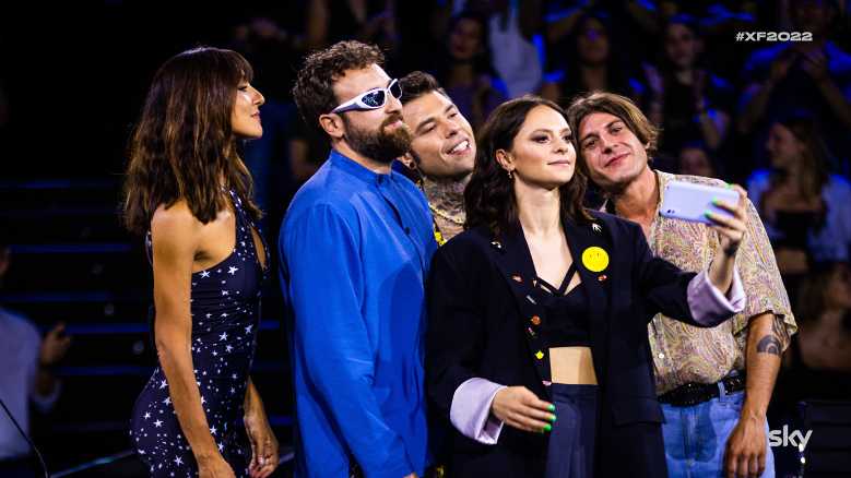 X FACTOR 2022 - LA FINALE: Beatrice Quinta, Linda, Santi Francesi, Tropea, chi vincerà? - Stasera su Sky e in streaming su NOW, in chiaro su TV8