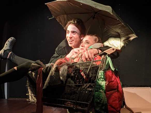 MIRACOLI di Roberto Leoni al Teatro Le Sedie
