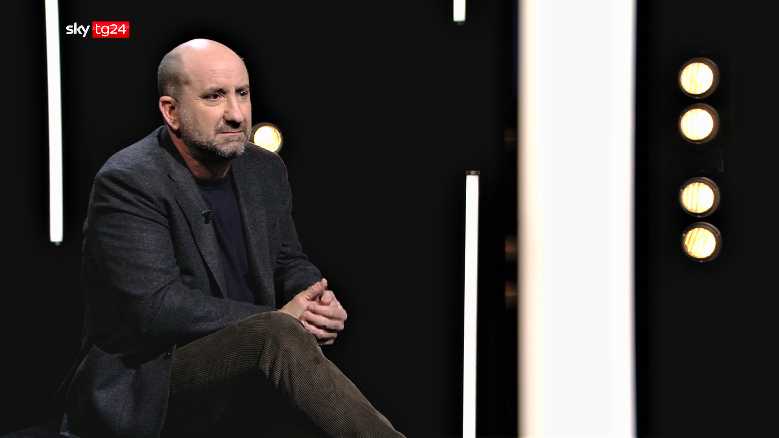 SKY TG24 / STORIES - Stasera ospite ANTONIO ALBANESE